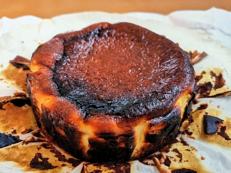 カオリーヌ菓子 バスクのチーズケーキ (10)