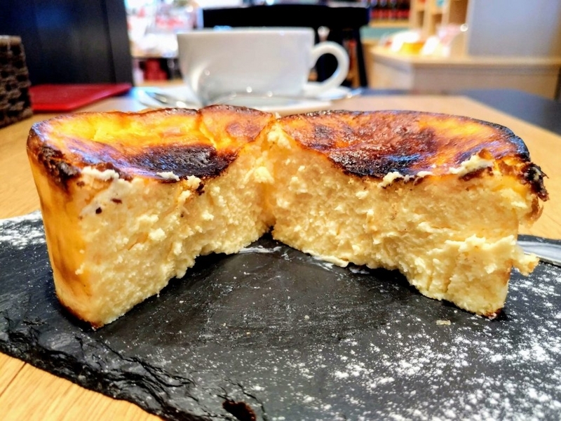 Mallorca(マヨルカ) バスクチーズケーキ (3)