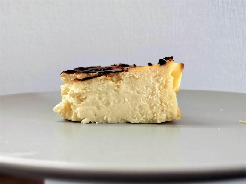 みれい菓 バスクチーズケーキ (13)