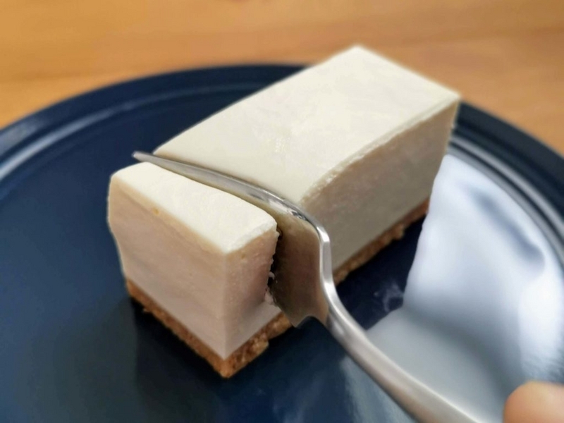 コガネイチーズケーキ きび砂糖プレーンのレアチーズケーキ (8)
