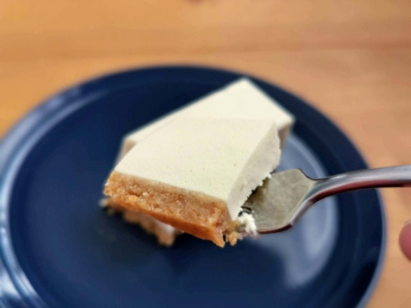 コガネイチーズケーキ きび砂糖プレーンのレアチーズケーキ (9)