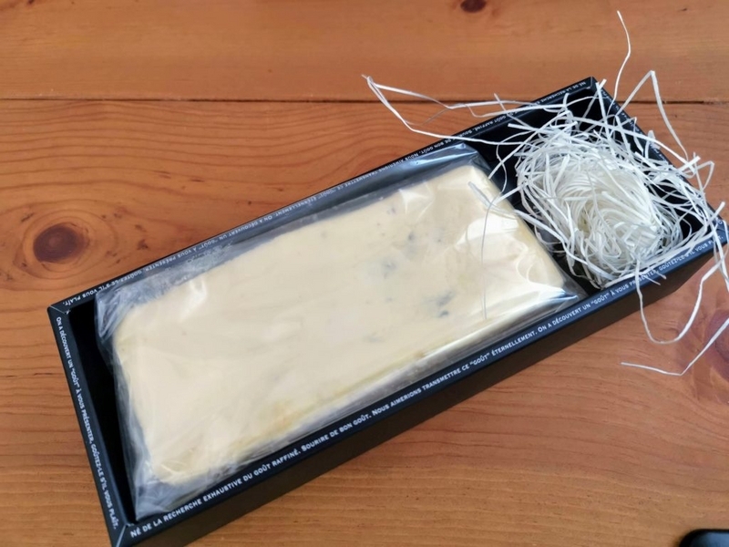 生ブルーチーズケーキAO(青)