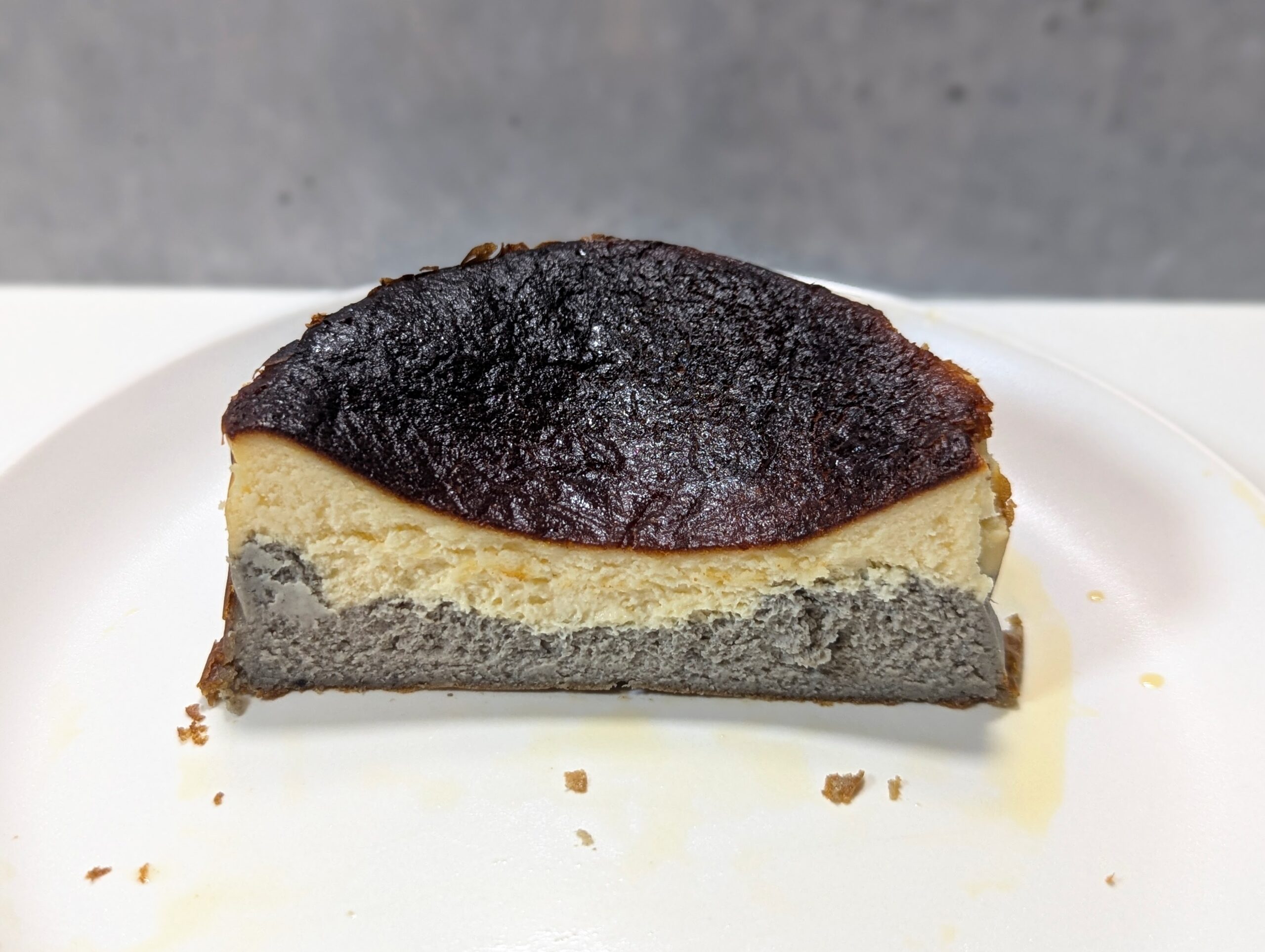 メイユール（le meilleur）とろける2層のバスクチーズケーキ 黒ごま (20)