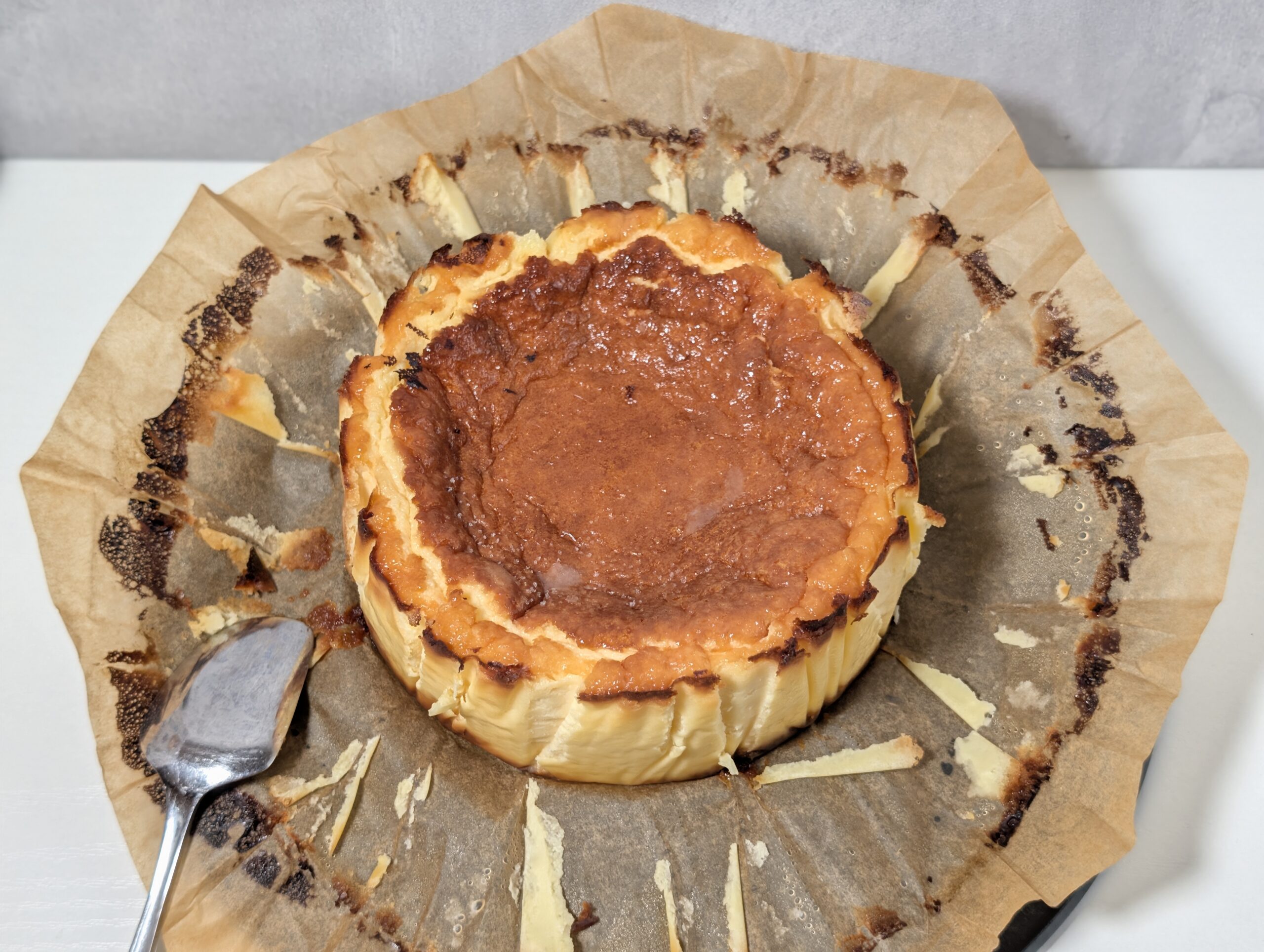 柳月、トカチック・バスキュ～（バスクチーズケーキ） 