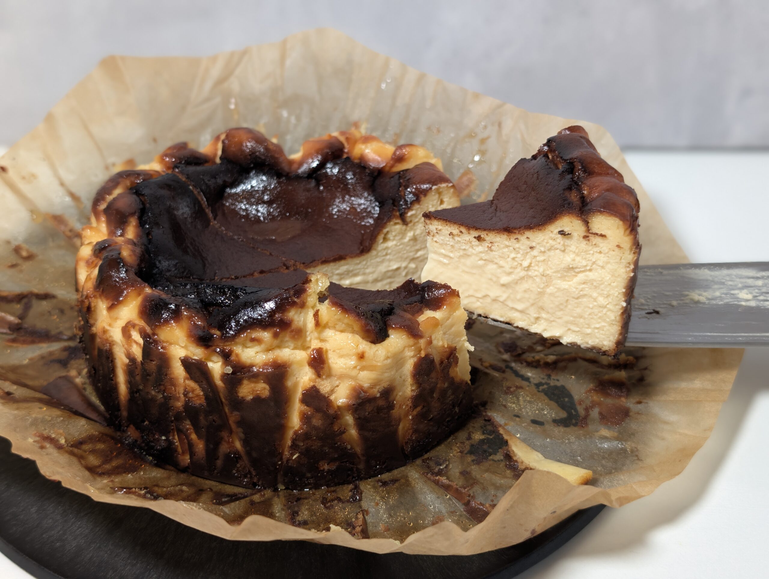 ラニーチーズ（RUNNY CHEESE）【チーズに溺れる】グルテンフリーバスクチーズケーキ 4号